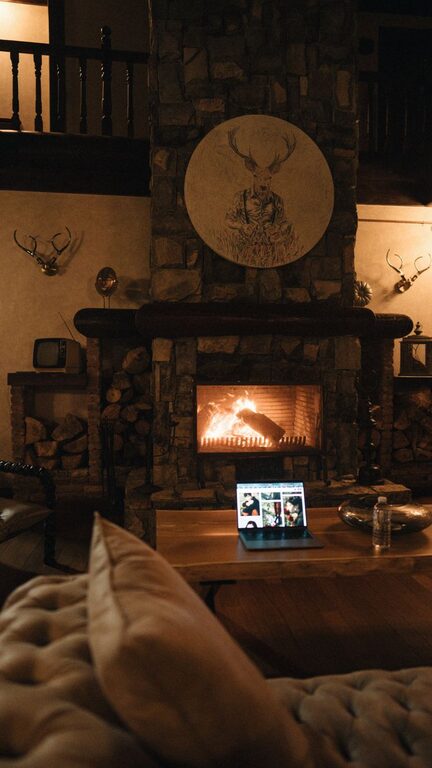 How to Plan a Perfect Screen-Light Evening at Home